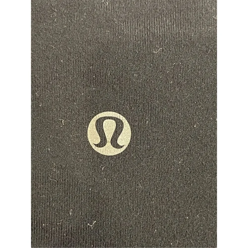 Lululemon bundle lot women’s capris two black tie dye size 4